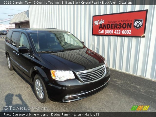 2016 Chrysler Town & Country Touring in Brilliant Black Crystal Pearl