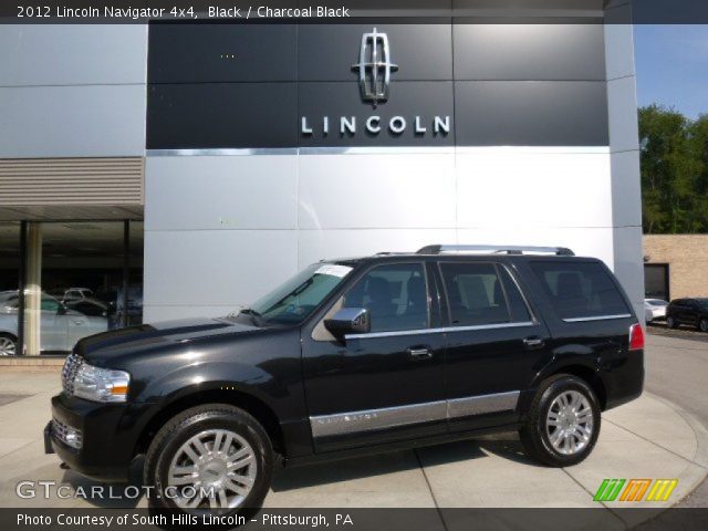 2012 Lincoln Navigator 4x4 in Black