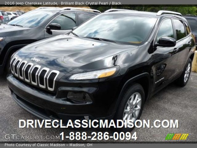 2016 Jeep Cherokee Latitude in Brilliant Black Crystal Pearl