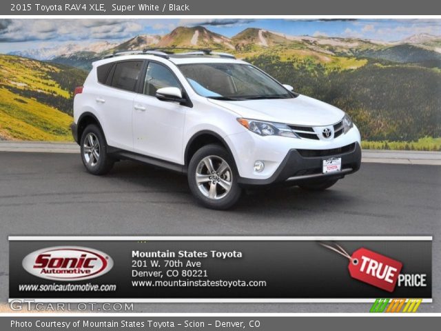 2015 Toyota RAV4 XLE in Super White