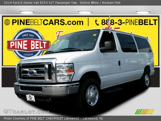 2014 Ford E-Series Van E350 XLT Passenger Van in Oxford White