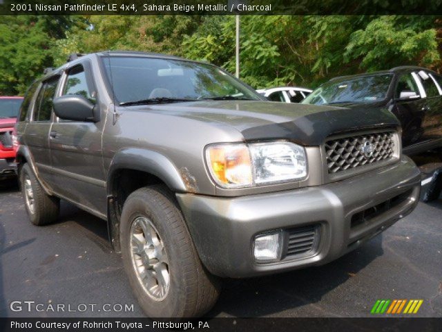 2001 Nissan Pathfinder LE 4x4 in Sahara Beige Metallic