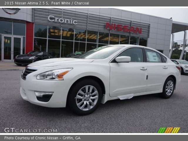 2015 Nissan Altima 2.5 S in Pearl White