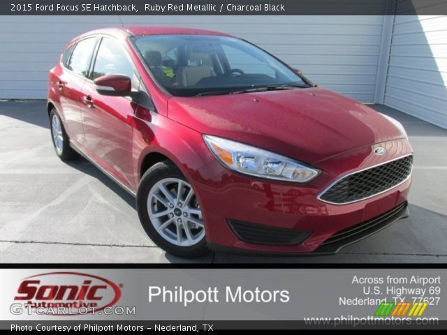 2015 Ford Focus SE Hatchback in Ruby Red Metallic