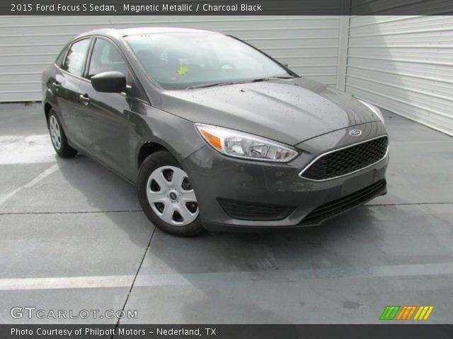 2015 Ford Focus S Sedan in Magnetic Metallic