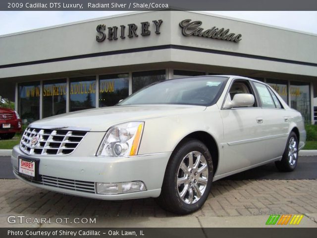 2009 Cadillac DTS Luxury in Radiant Silver