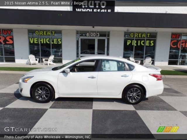 2015 Nissan Altima 2.5 S in Pearl White