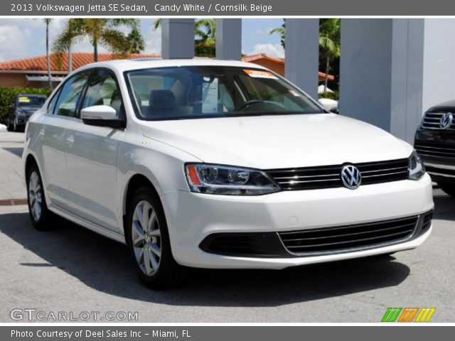 2013 Volkswagen Jetta SE Sedan in Candy White