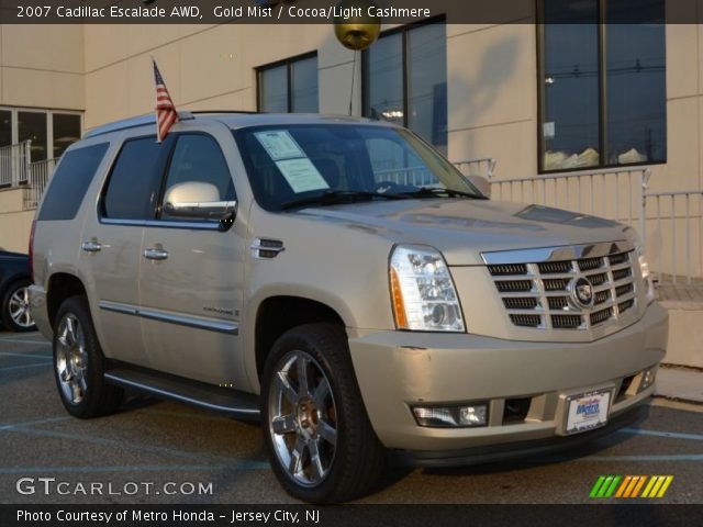 2007 Cadillac Escalade AWD in Gold Mist