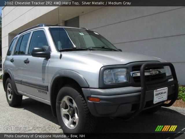 2002 Chevrolet Tracker ZR2 4WD Hard Top in Silver Metallic