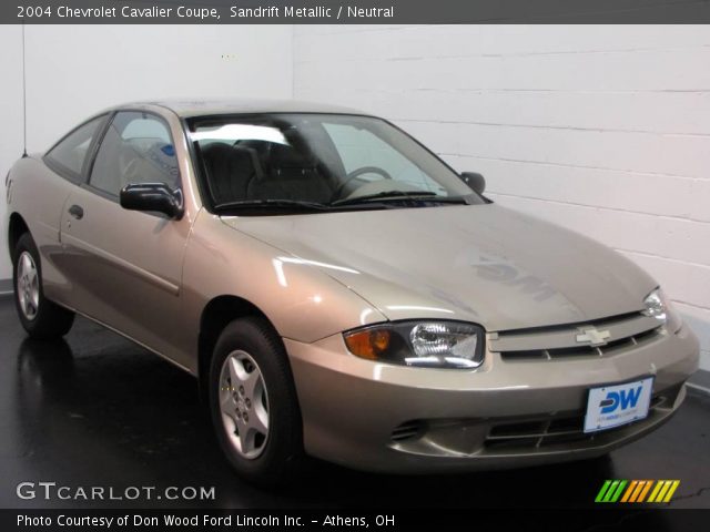2004 Chevrolet Cavalier Coupe in Sandrift Metallic