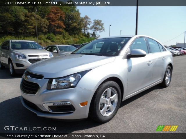 2016 Chevrolet Cruze Limited LT in Silver Ice Metallic