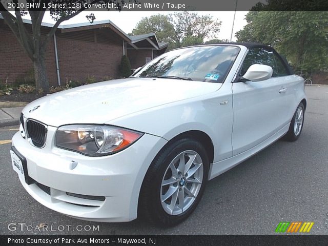 2010 BMW 1 Series 128i Convertible in Alpine White