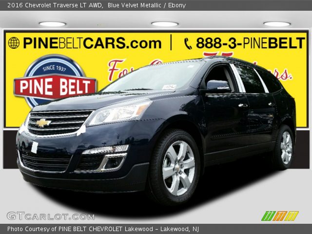 2016 Chevrolet Traverse LT AWD in Blue Velvet Metallic