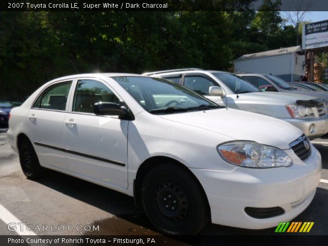2007 Toyota Corolla LE in Super White