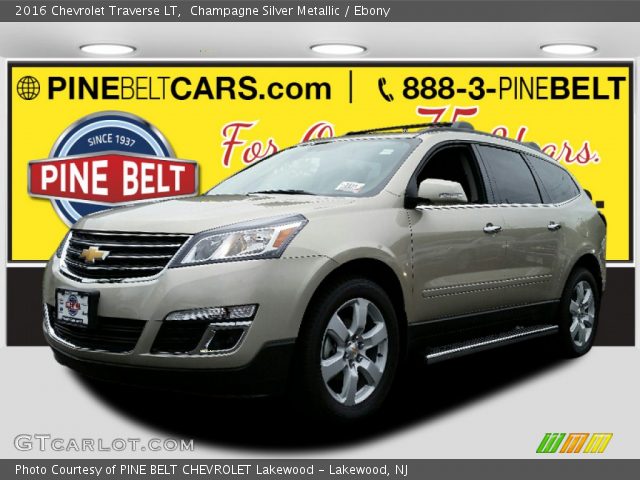 2016 Chevrolet Traverse LT in Champagne Silver Metallic