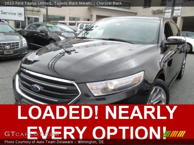 2013 Ford Taurus Limited in Tuxedo Black Metallic