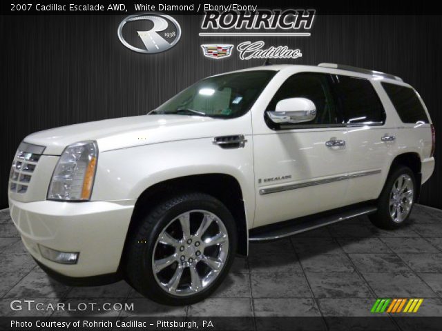 2007 Cadillac Escalade AWD in White Diamond
