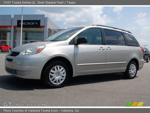 2005 Toyota Sienna LE in Silver Shadow Pearl