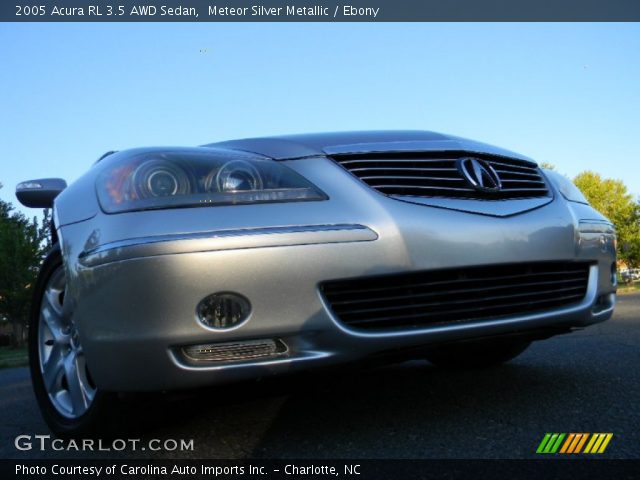2005 Acura RL 3.5 AWD Sedan in Meteor Silver Metallic