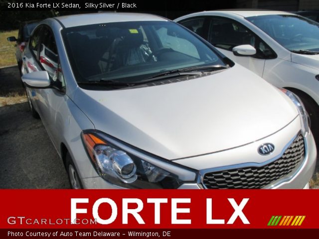 2016 Kia Forte LX Sedan in Silky Silver