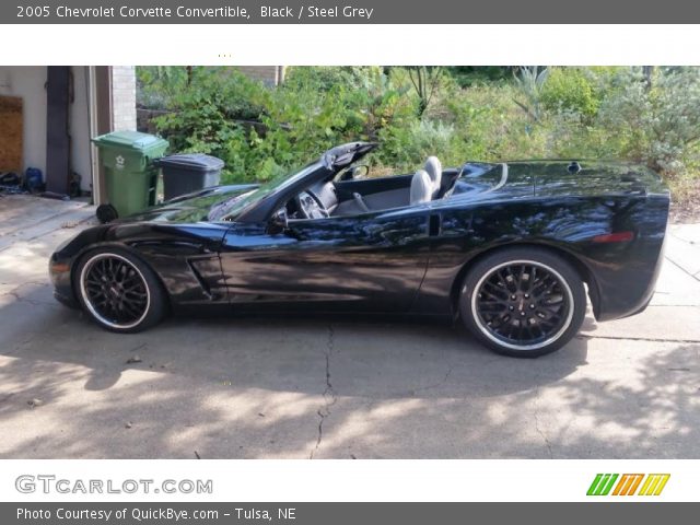 2005 Chevrolet Corvette Convertible in Black