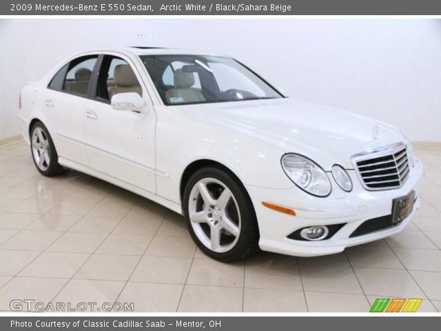 2009 Mercedes-Benz E 550 Sedan in Arctic White