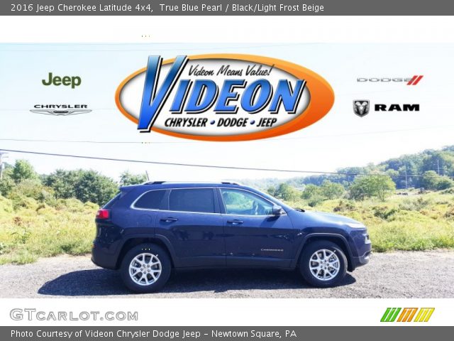 2016 Jeep Cherokee Latitude 4x4 in True Blue Pearl
