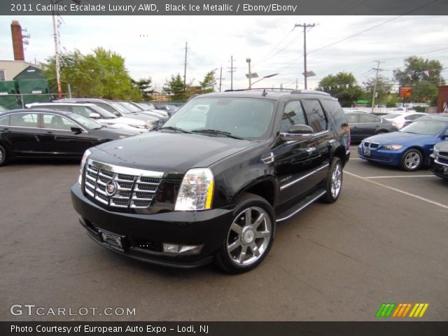 2011 Cadillac Escalade Luxury AWD in Black Ice Metallic