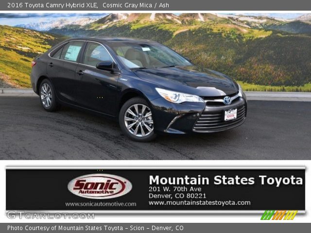 2016 Toyota Camry Hybrid XLE in Cosmic Gray Mica