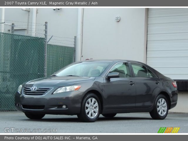 2007 Toyota Camry XLE in Magnetic Gray Metallic