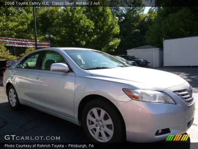 2008 Toyota Camry XLE in Classic Silver Metallic