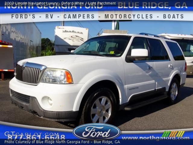 2003 Lincoln Navigator Luxury in Oxford White