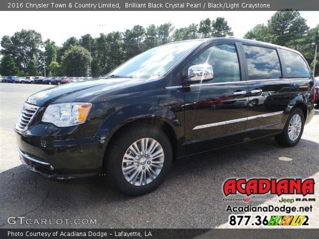 2016 Chrysler Town & Country Limited in Brilliant Black Crystal Pearl