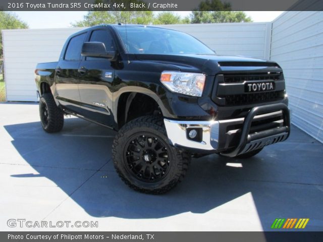 2016 Toyota Tundra SR5 CrewMax 4x4 in Black