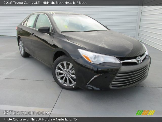 2016 Toyota Camry XLE in Midnight Black Metallic