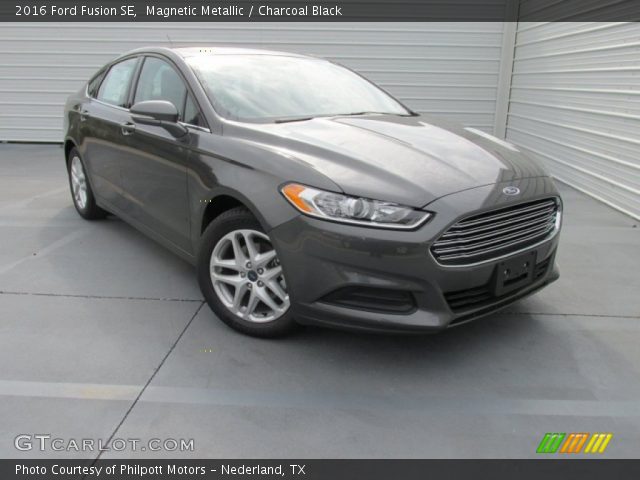 2016 Ford Fusion SE in Magnetic Metallic