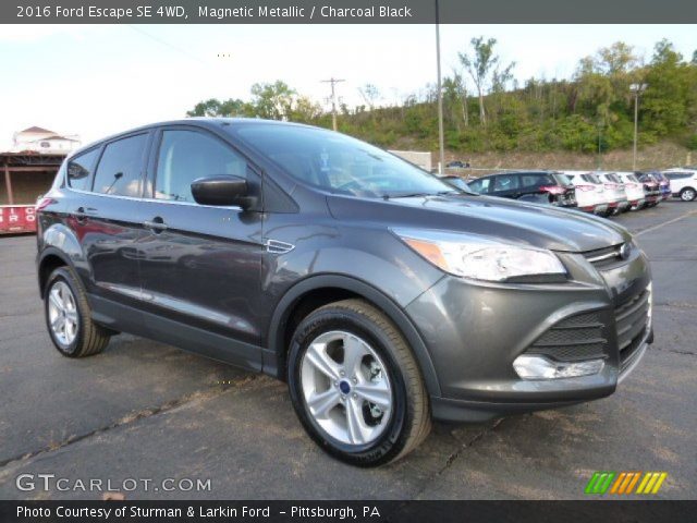 2016 Ford Escape SE 4WD in Magnetic Metallic