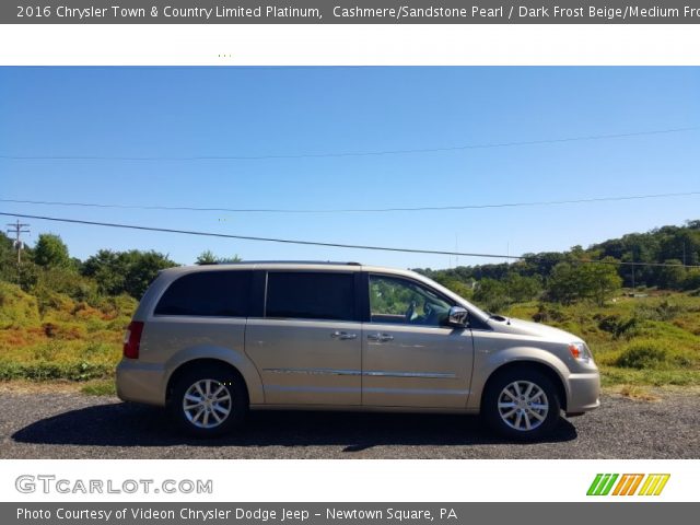 2016 Chrysler Town & Country Limited Platinum in Cashmere/Sandstone Pearl