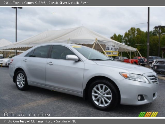 2011 Toyota Camry XLE V6 in Classic Silver Metallic