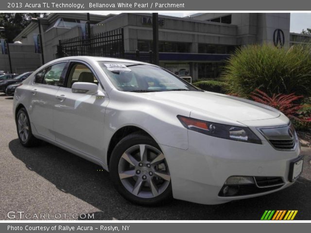2013 Acura TL Technology in Bellanova White Pearl