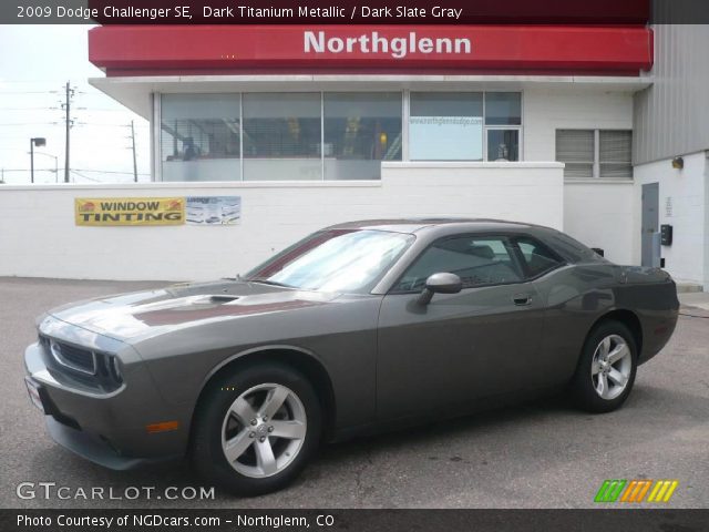 2009 Dodge Challenger SE in Dark Titanium Metallic