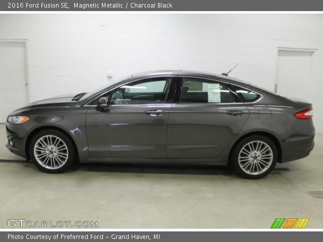 2016 Ford Fusion SE in Magnetic Metallic