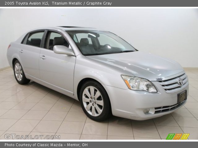 2005 Toyota Avalon XLS in Titanium Metallic