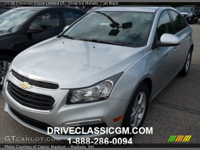 2016 Chevrolet Cruze Limited LT in Silver Ice Metallic