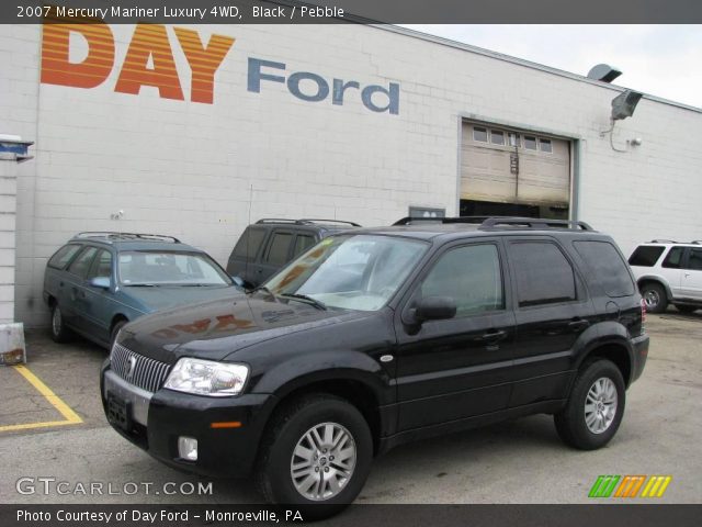 2007 Mercury Mariner Luxury 4WD in Black