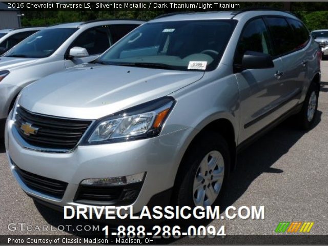 2016 Chevrolet Traverse LS in Silver Ice Metallic