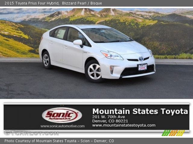 2015 Toyota Prius Four Hybrid in Blizzard Pearl