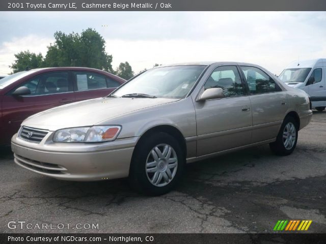 2001 Toyota Camry LE in Cashmere Beige Metallic