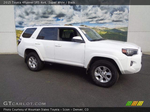 2015 Toyota 4Runner SR5 4x4 in Super White